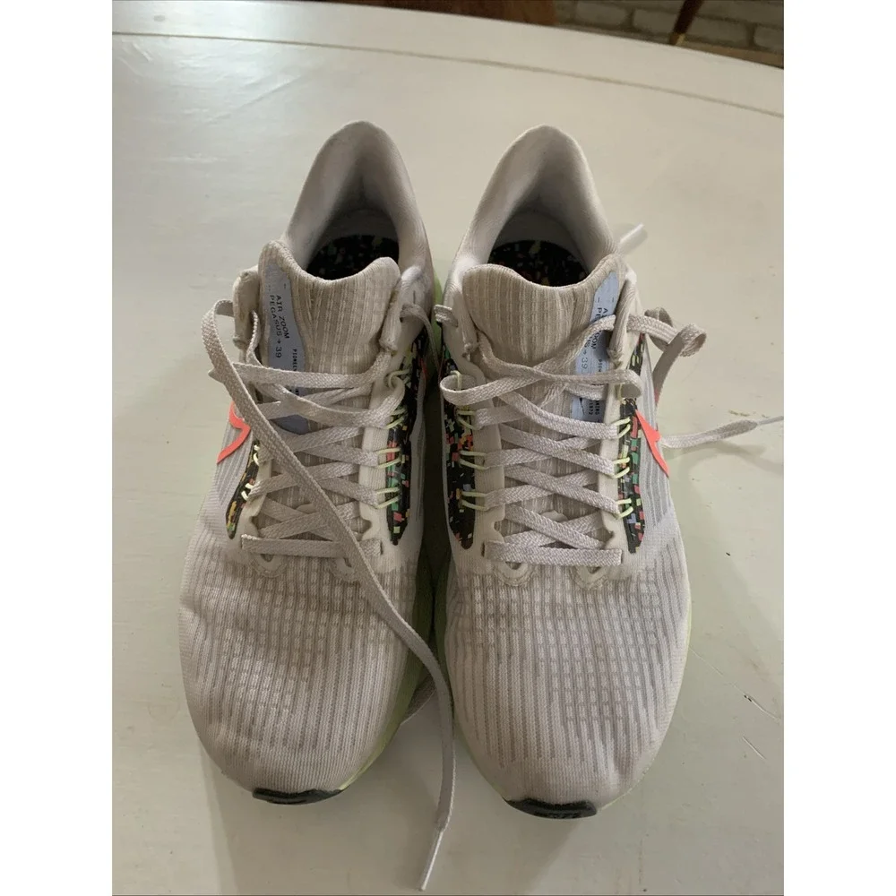 Nike Zoom Pegasus 39 Women's Running Shoes Light Gray Coral Size 7